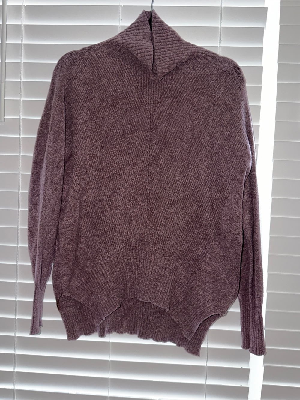 Carre Noir Cozy Cowl Turtleneck Sweater - Mauve